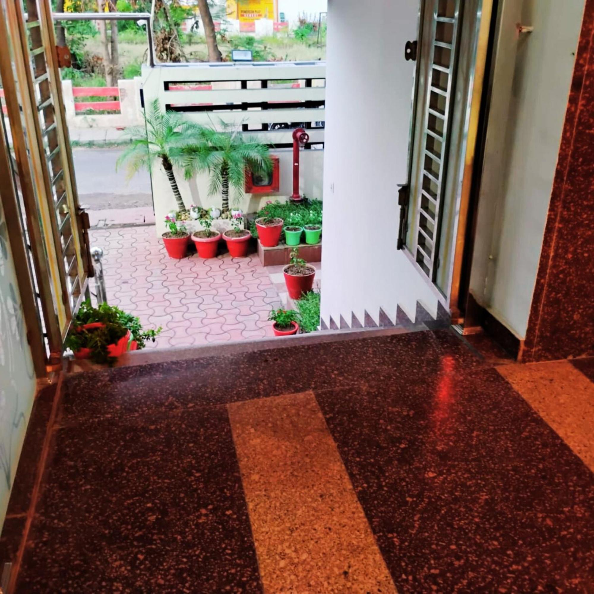 Hotel Lake View Grand *