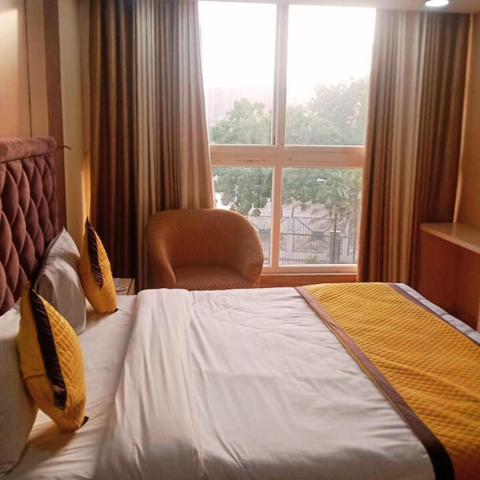 Hotel Lake View Grand
