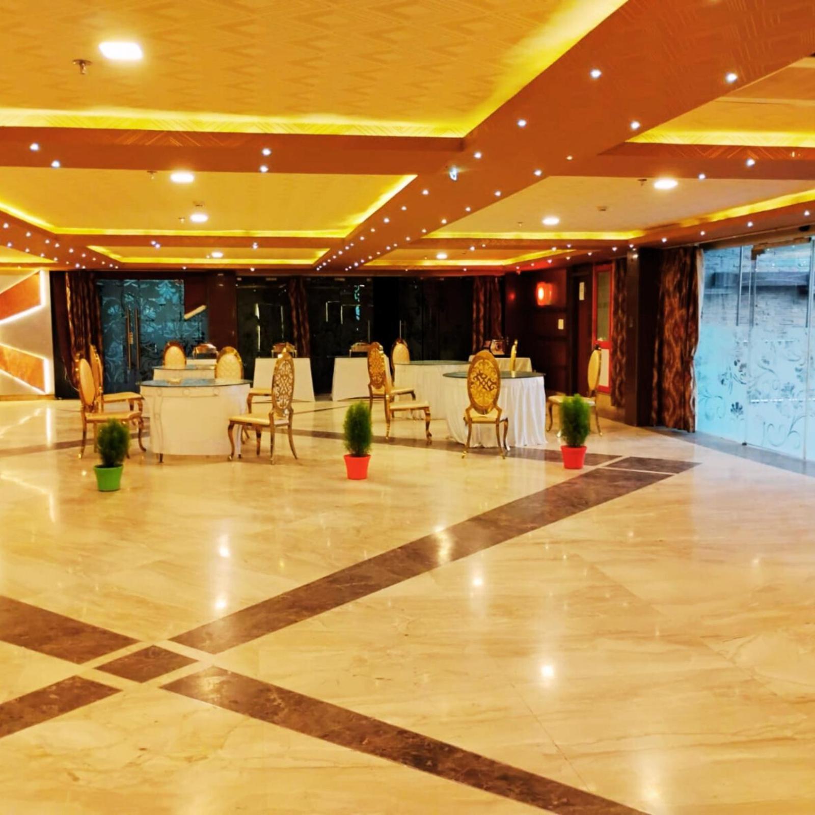 Lake View Grand Hotel Lucknow