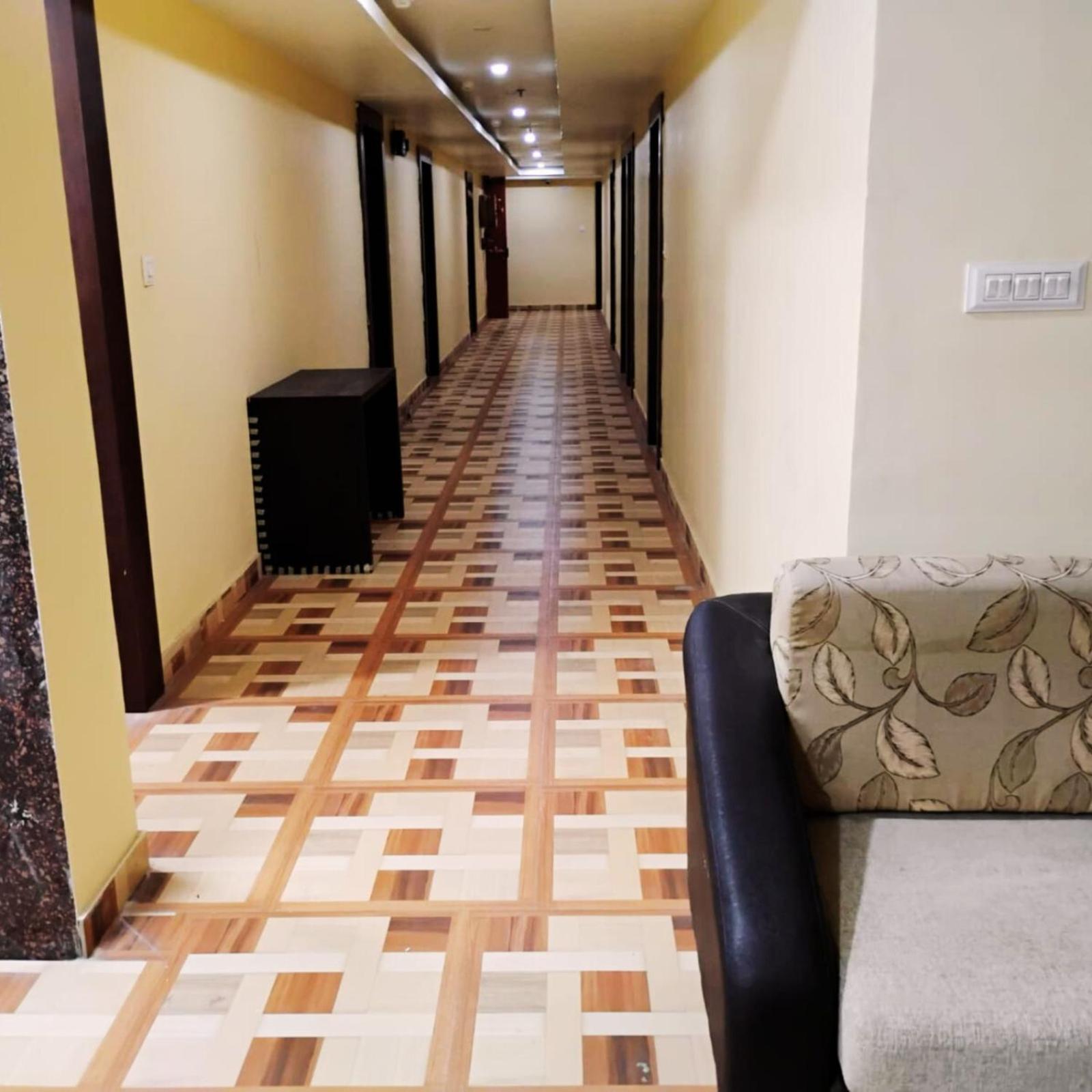 Hotel Lake View Grand *