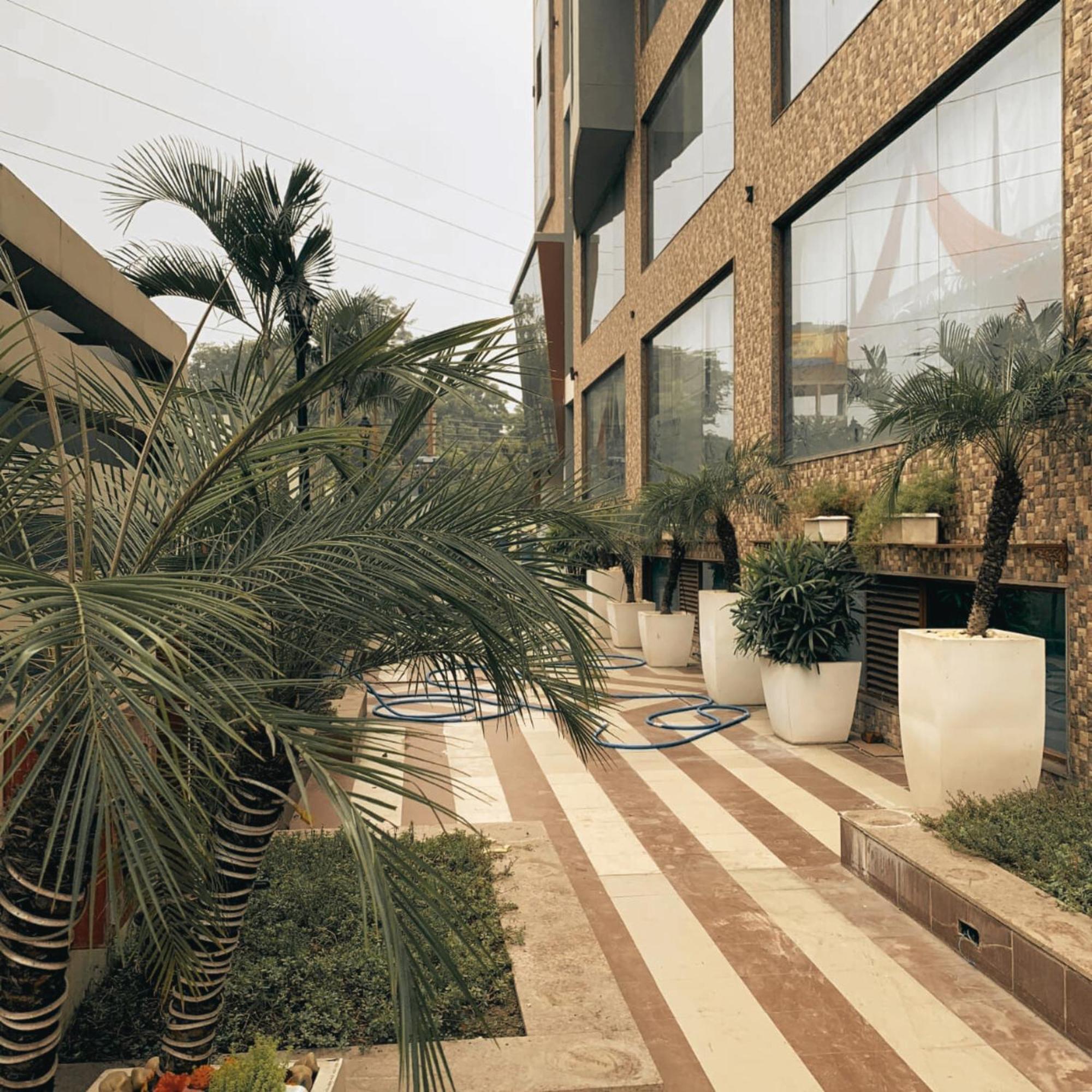 Lake View Grand Hotel