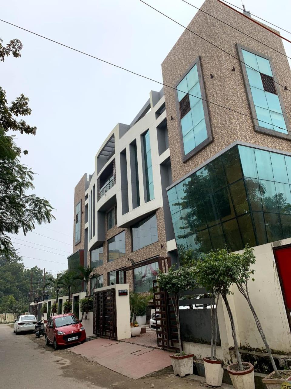 Hotel Lake View Grand *